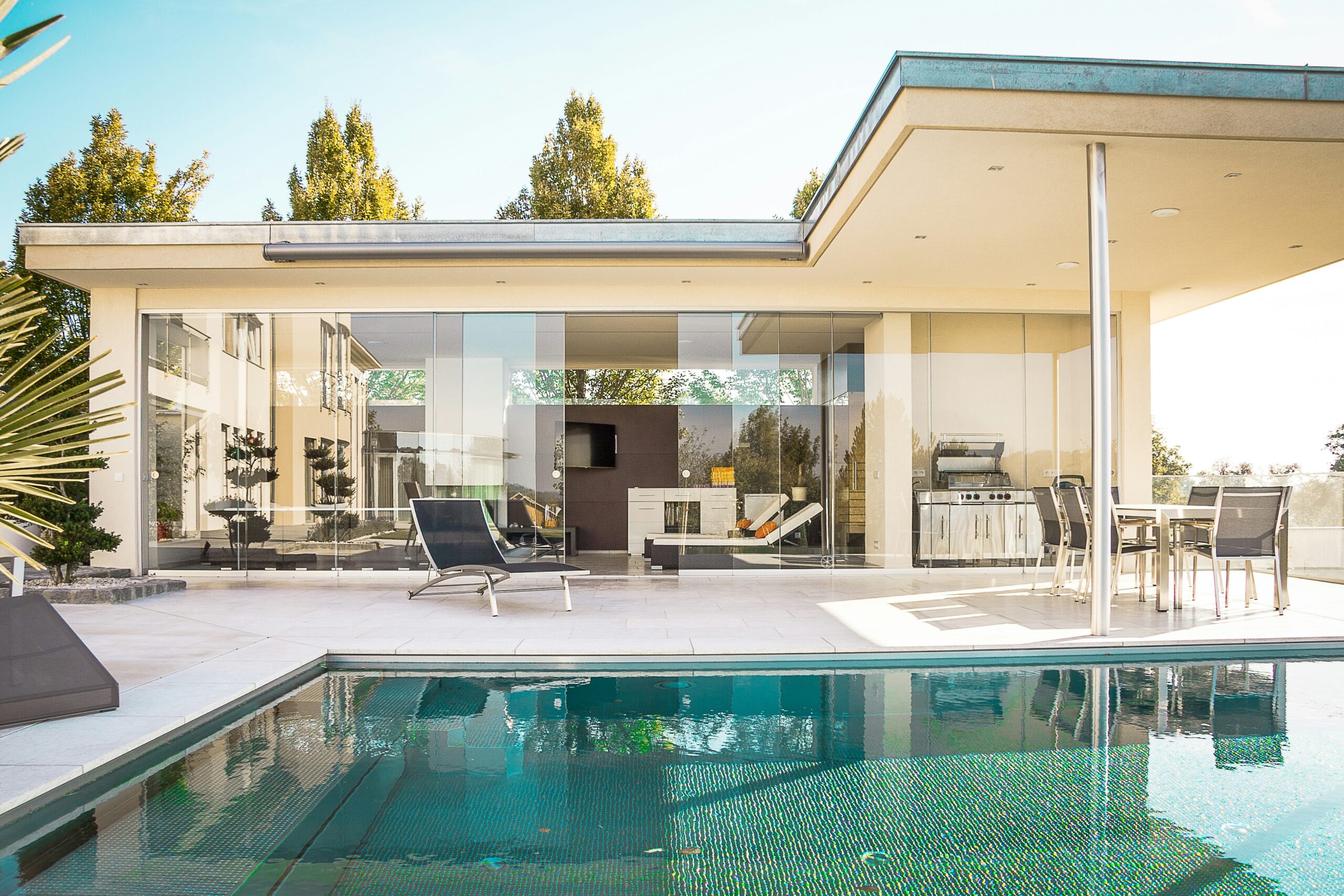 Featured Listings florian schmidinger b 79noqf95i unsplash